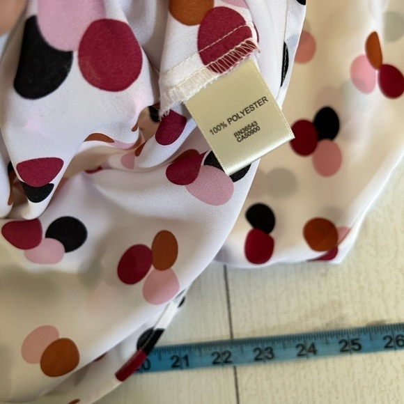 Van  Heusen large polka dot pop over blouse - Picture 8 of 11